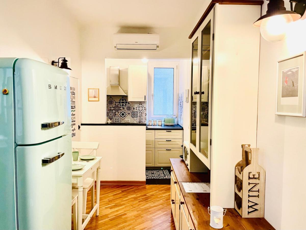 Ferienwohnung Neve 9, La Tua Casa Nel Cuore Di Genova Exterior foto